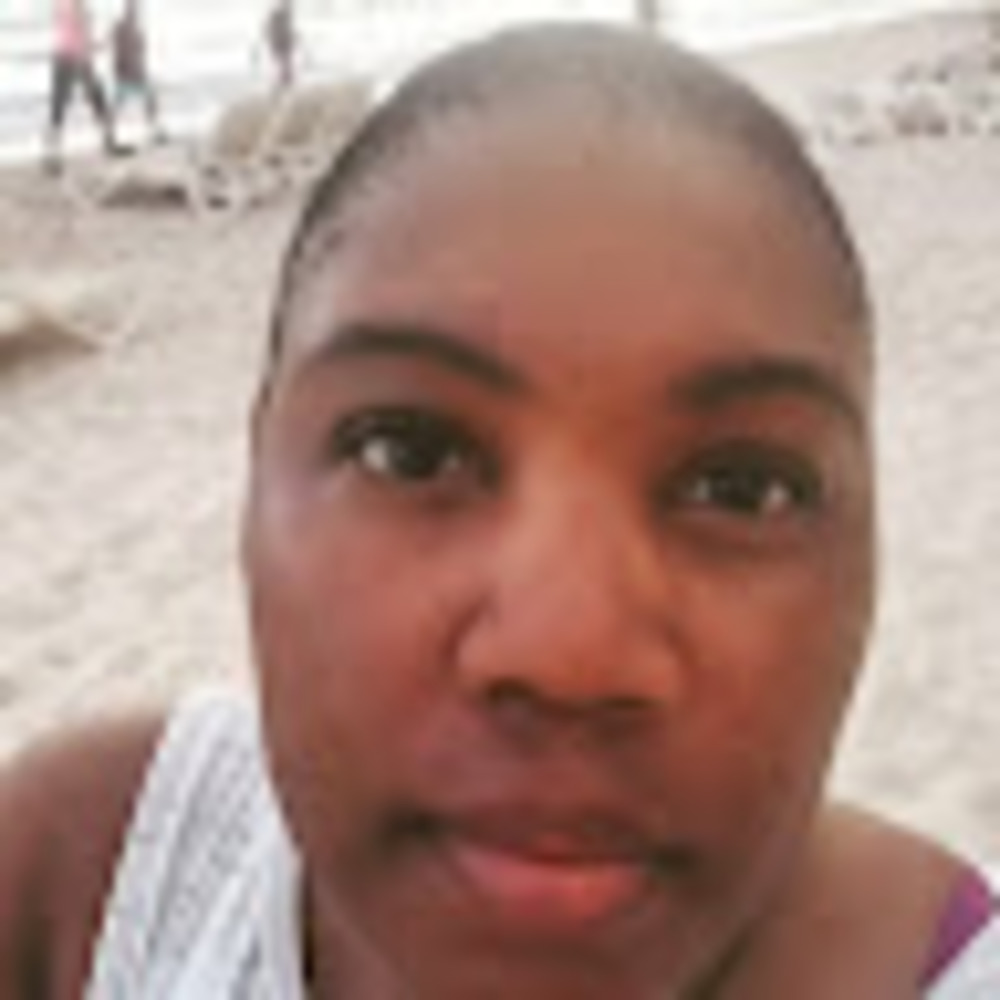 Meet your Posher, Eliscia